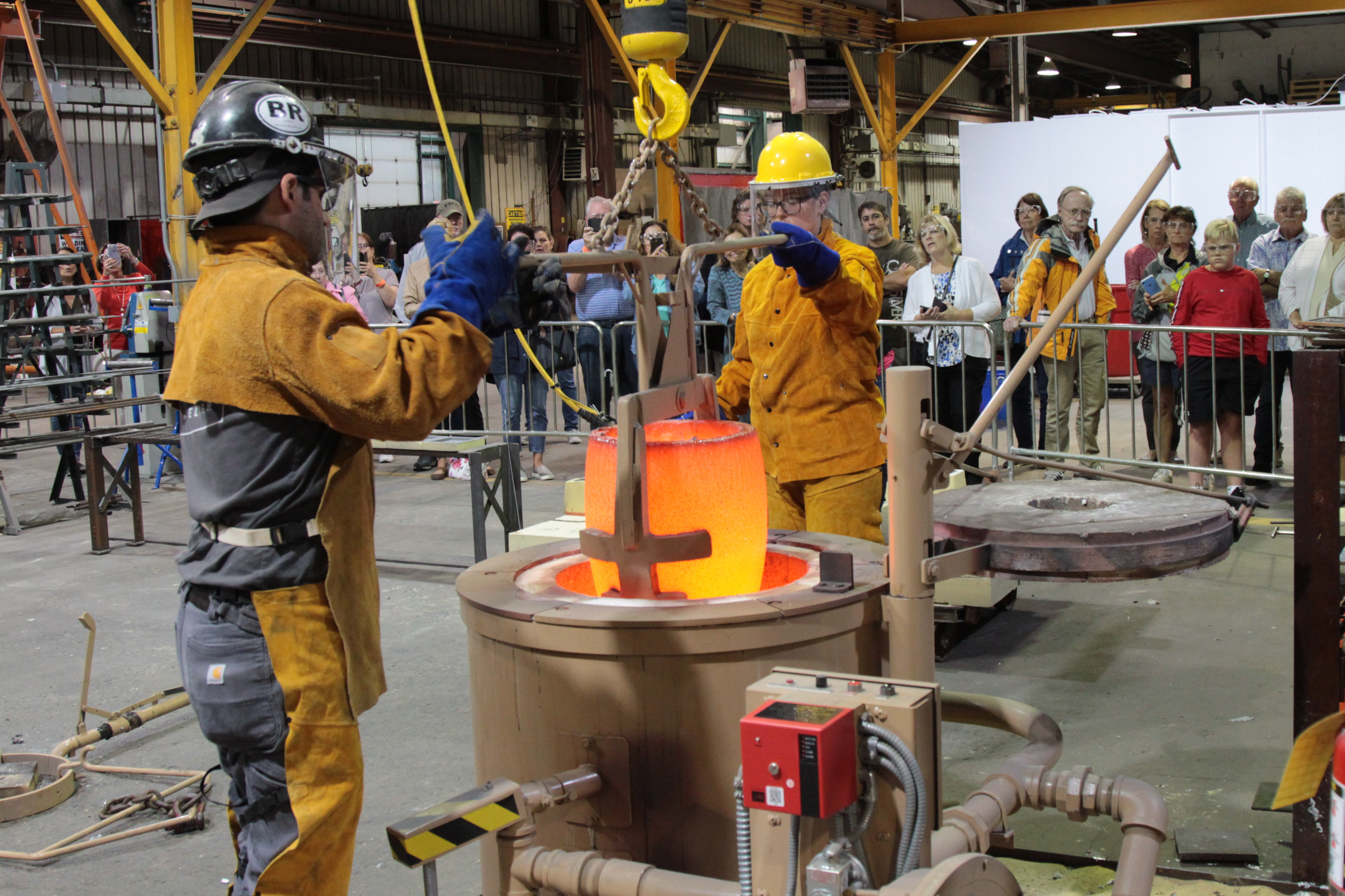 METAL POUR WITH THE SEWARD JOHNSON ATELIER